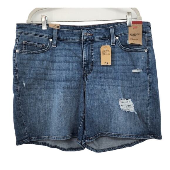 New NWT Levi's Midi Length Medium Wash Shorts Size 16‎ - Picture 1 of 6
